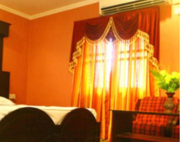 Hotel Priya Chengannur Quarto foto