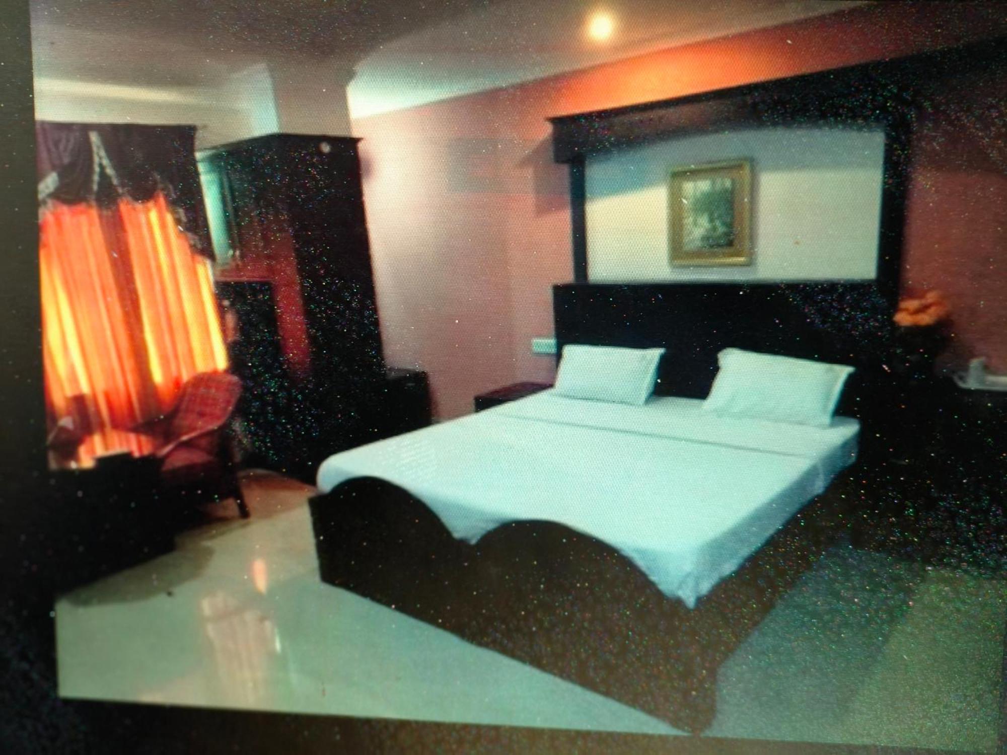 Hotel Priya Chengannur Exterior foto